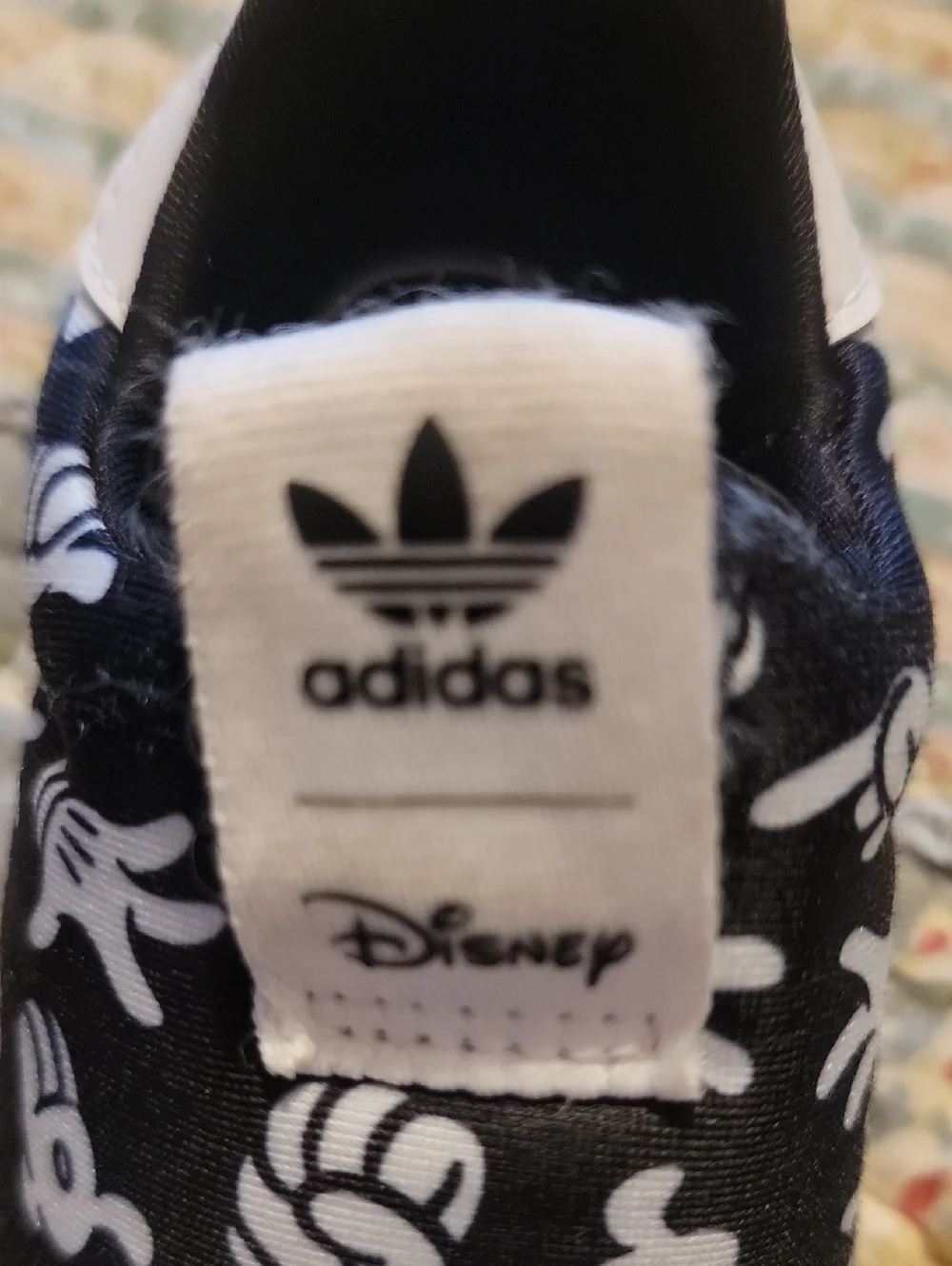 Adidas Disney Black & White Kids Slip-On Sneakers Mickey Mouse Hands 4 Infant